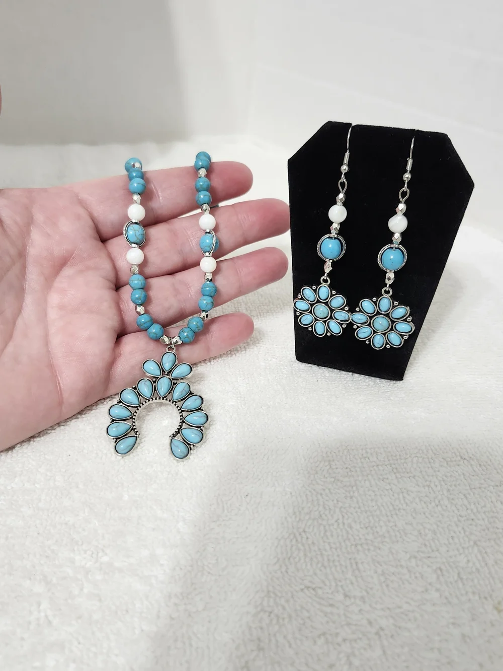Blue Stone Bead Necklace & Earring Set Floral Shell Statememt Handmade New